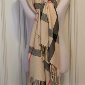 New Lightweight Scarf Wrap
